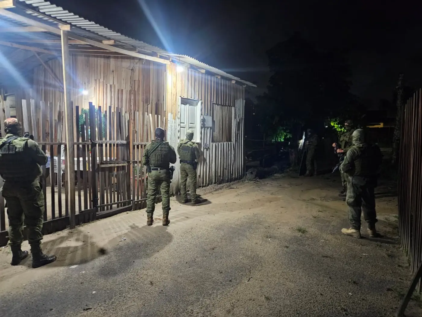 Operação 'Coalizão pela Paz' cumpre 104 mandados judiciais contra integrantes de organização criminosa